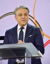 Renault announces business overhaul