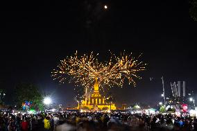 LAOS-VIENTIANE-THAT LUANG FESTIVAL