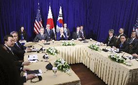 Japan-U.S.-S. Korea summit in Cambodia