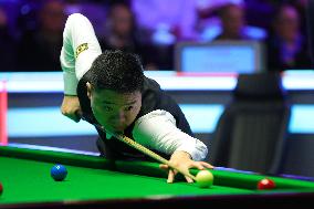 (SP)BRITAIN-YORK-SNOOKER-UK CHAMPIONSHIP-ROUND 1