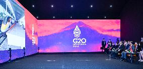 INDONESIA-BALI-CHINA-XI JINPING-JOKO WIDODO-TALKS