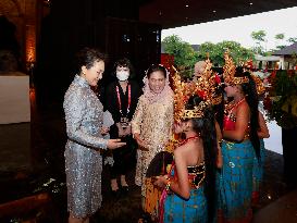 INDONESIA-BALI-PENG LIYUAN-INDONESIAN FIRST LADY-MEETING