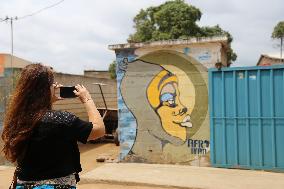 MOZAMBIQUE-MAPUTO-STREET ARTISTS