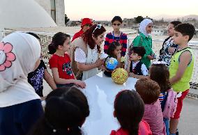 SYRIA-DAMASCUS-CHILDREN-ASTRONOMY