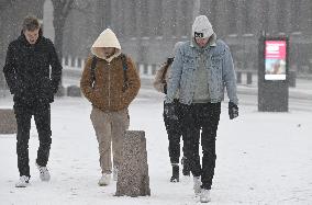 Viikonloppuna etelään luvassa jopa kymmenen senttiä lunta