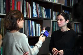 TÜRKIYE-ISTANBUL-JOURNALIST-INTERVIEW