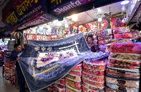 BANGLADESH-DHAKA-MARKET-CHINESE BLANKET