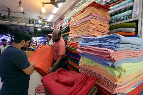 BANGLADESH-DHAKA-MARKET-CHINESE BLANKET