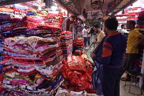 BANGLADESH-DHAKA-MARKET-CHINESE BLANKET