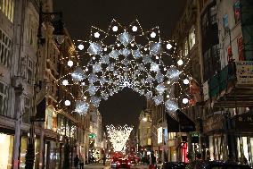 BRITAIN-LONDON-OXFORD STREET-LIGHTS