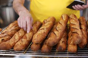 FRANCE-PARIS-BAGUETTE