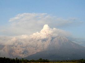INDONESIA-EAST JAVA-MOUNT SEMERU-ERUPTION