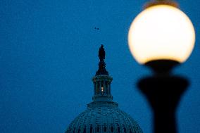 U.S.-WASHINGTON, D.C.-DEFENSE FUNDING BILL