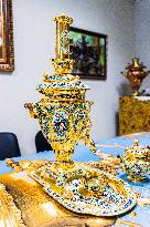 RUSSIA-VLADIVOSTOK-EXQUISITE SAMOVAR