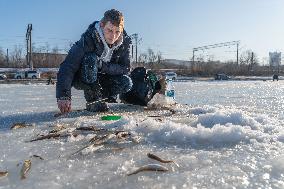RUSSIA-VLADIVOSTOK-ICE FISHING