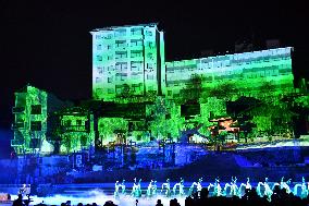 CHINA-HUNAN-HONGJIANG ANCIENT TOWN-NIGHT ECONOMY (CN)