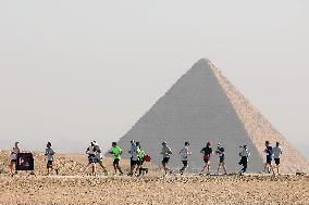 (SP) EGYPT-CAIRO-PYRAMIDS HALF MARATHON