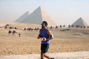 (SP) EGYPT-CAIRO-PYRAMIDS HALF MARATHON