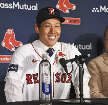 Baseball: Red Sox, Yoshida agree to deal