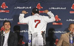 Baseball: Red Sox, Yoshida agree to deal