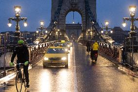 HUNGARY-BUDAPEST-CHAIN BRIDGE-REOPEN