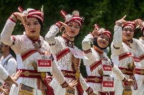 INDONESIA-YOGYAKARTA-TRADITIONAL DANCE