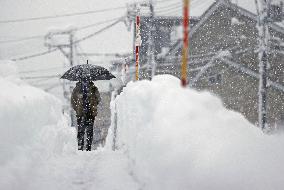 Heavy snow in Niigata