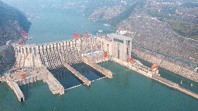 Xinhua Headlines: China builds world's largest clean energy corridor