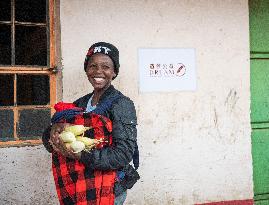 KENYA-NAIROBI-MATHARE SLUM-CHINESE VOLUNTEERS-DONATION