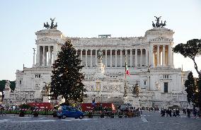 ITALY-ROME-WARM HOLIDAY SEASON