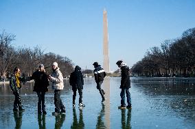 U.S.-WASHINGTON, D.C.-COLD CHRISTMAS