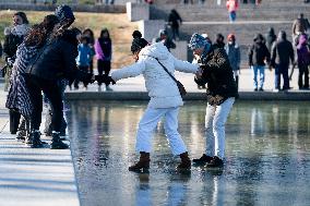 U.S.-WASHINGTON, D.C.-COLD CHRISTMAS