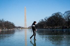 U.S.-WASHINGTON, D.C.-COLD CHRISTMAS