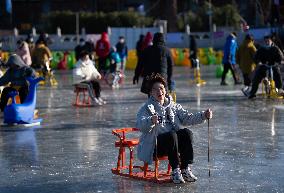 CHINA-BEIJING-SHICHAHAI-ICE RINK (CN)