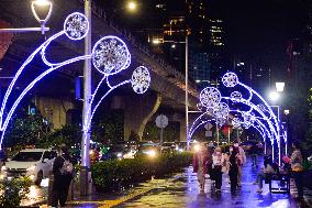 INDONESIA-JAKARTA-DECORATIVE LIGHTING-NEW YEAR