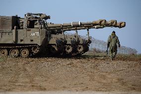 MIDEAST-GOLAN HEIGHTS-SYRIA-BORDER-ISRAELI ARMY