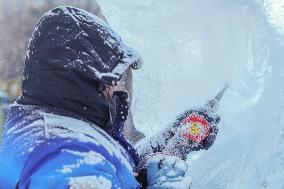 CHINA-HARBIN-ICE SCULPTURE COMPETITION (CN)