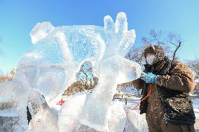 CHINA-HARBIN-ICE SCULPTURE COMPETITION (CN)