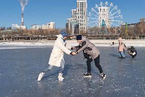 (SP)RUSSIA-VLADIVOSTOK-SPORTS GROUND ON FROZEN SEA