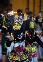 SRI LANKA-KELANIYA-PERAHERA FESTIVAL-CELEBRATION