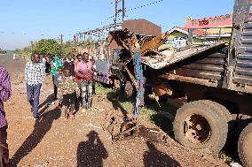 UGANDA-HIGHWAY-BUS ACCIDENT