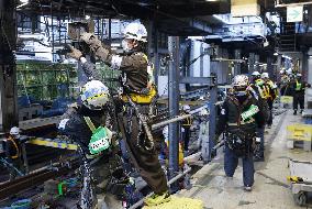2-day service suspension on Tokyo's busy Yamanote loop line