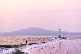 RUSSIA-VLADIVOSTOK-SUNRISE OVER LIGHTHOUSE