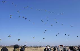Parachuting drill by GSDF