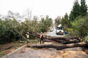 U.S.-CALIFORNIA-SAN MATEO-STORM-AFTERMATH