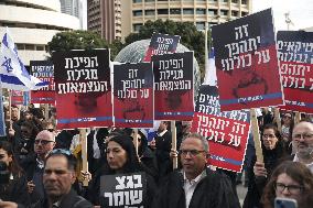 Israeli lawyers protest against judicial overhaul