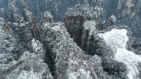 CHINA-HUNAN-ZHANGJIAJIE-SNOW-SCENERY (CN)