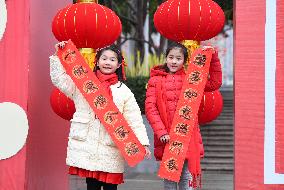CHINA-CHONGQING-SPRING FESTIVAL-COUPLETS (CN)