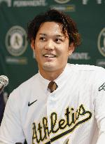Baseball: Fujinami introduced by Oakland A's