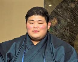 Sumo: 19-year-old wrestler Ochiai